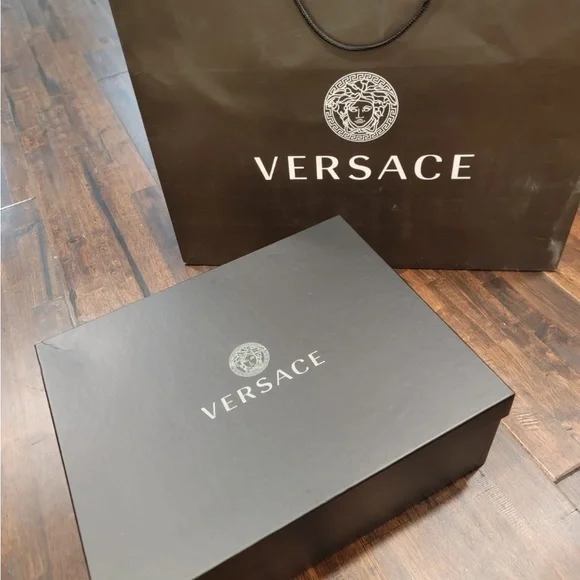 Versace neon sneakers - Picture 4 of 5